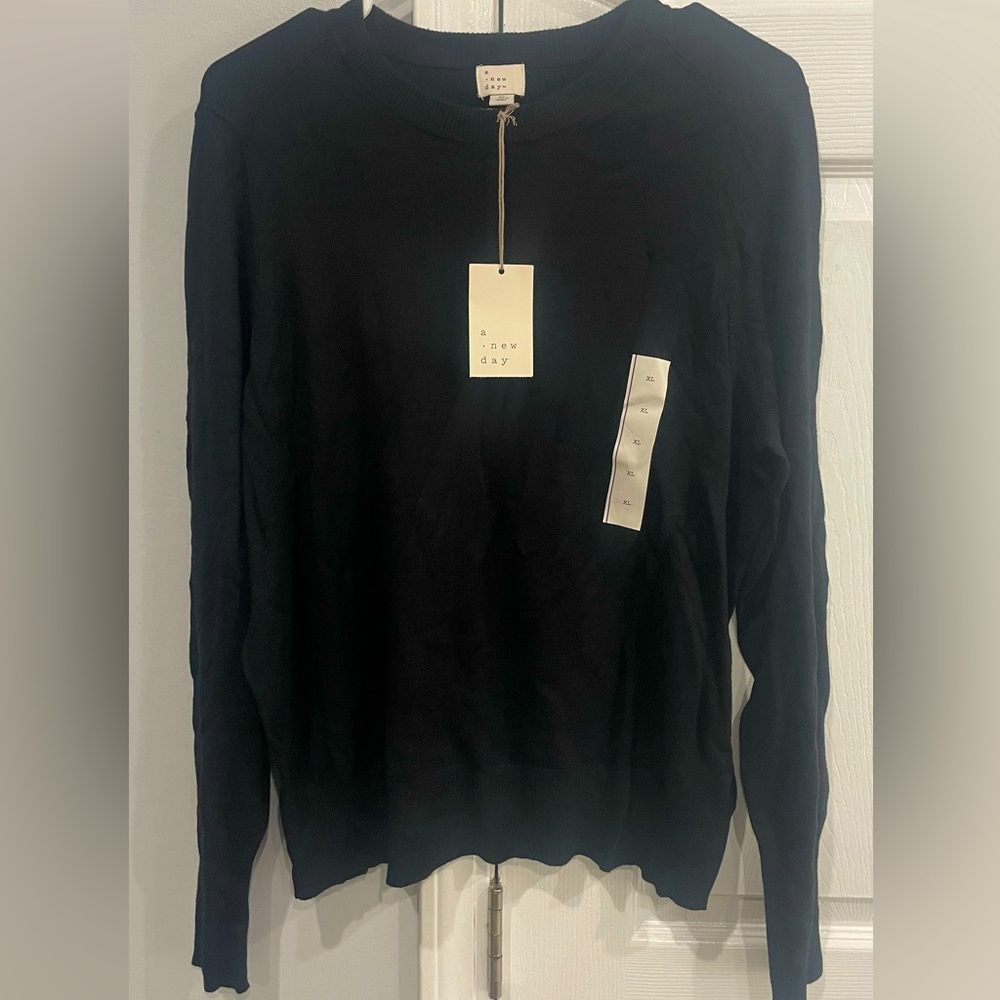 New Women’s Crew Neck Sweater Size XL